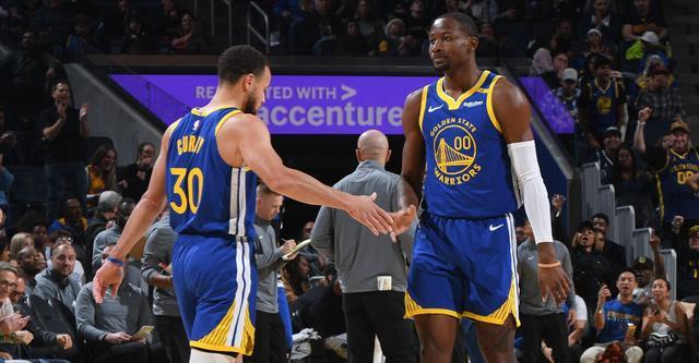 库里力挺库明加：别失去斗志，机会随时会回来