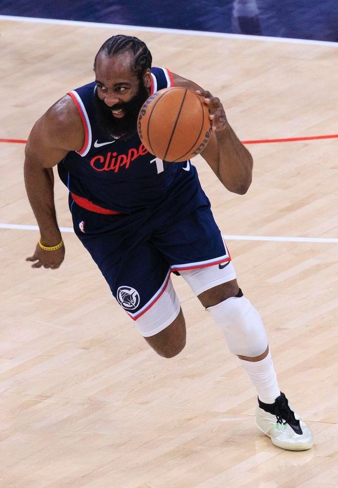 快船四连败深陷泥潭 哈登莱昂纳德难救豪阵