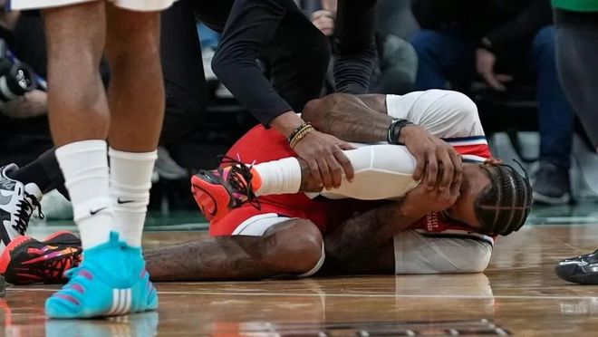 小德里克·琼斯右膝二级扭伤，快船赛季关键轮换再受打击