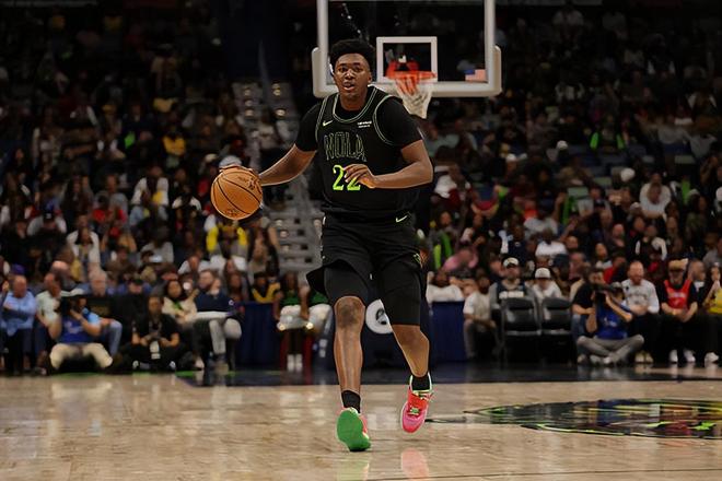 湖人击败鹈鹕迎三连胜 奎因准三双难掩成长