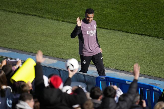 姆巴佩伤愈驰援西超杯决赛 皇马