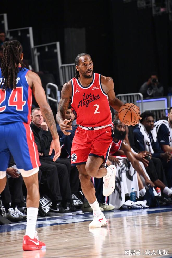 快船逆转活塞 莱纳德26分哈登贡献全能数