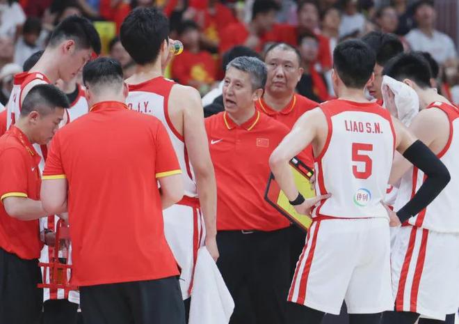 中国男篮，一直被质疑，永远被期待
